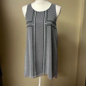Max Studio Specialty Products Women’s Lined longer sleeveless blouse NWT
